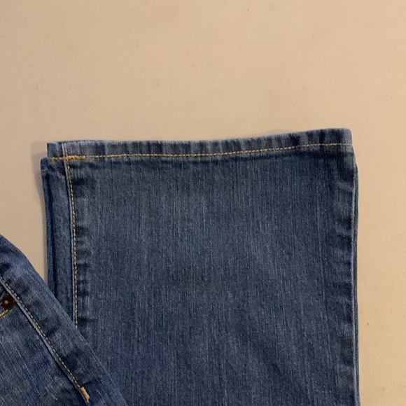 Old Navy The Flirt women’s jeans size 8 - Picture 3 of 6